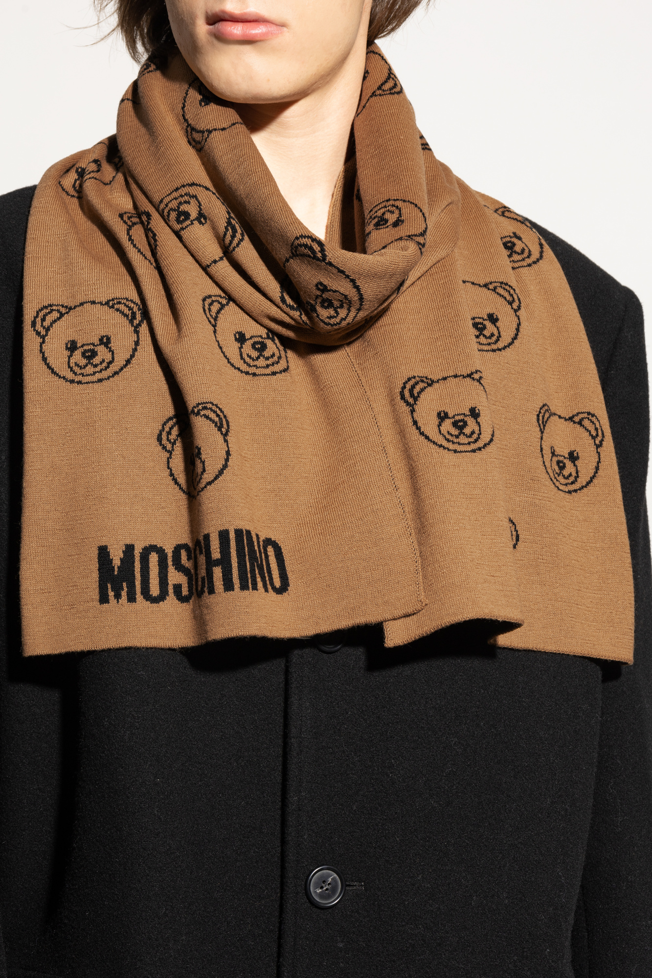 MoschinoモスキーノTeddy Bear Embroidered Knit Scarfスカーフ Black Scarf with a characteristic teddy bear motif Moschino